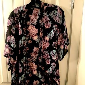 Hot topic short sleeve skull cardigan